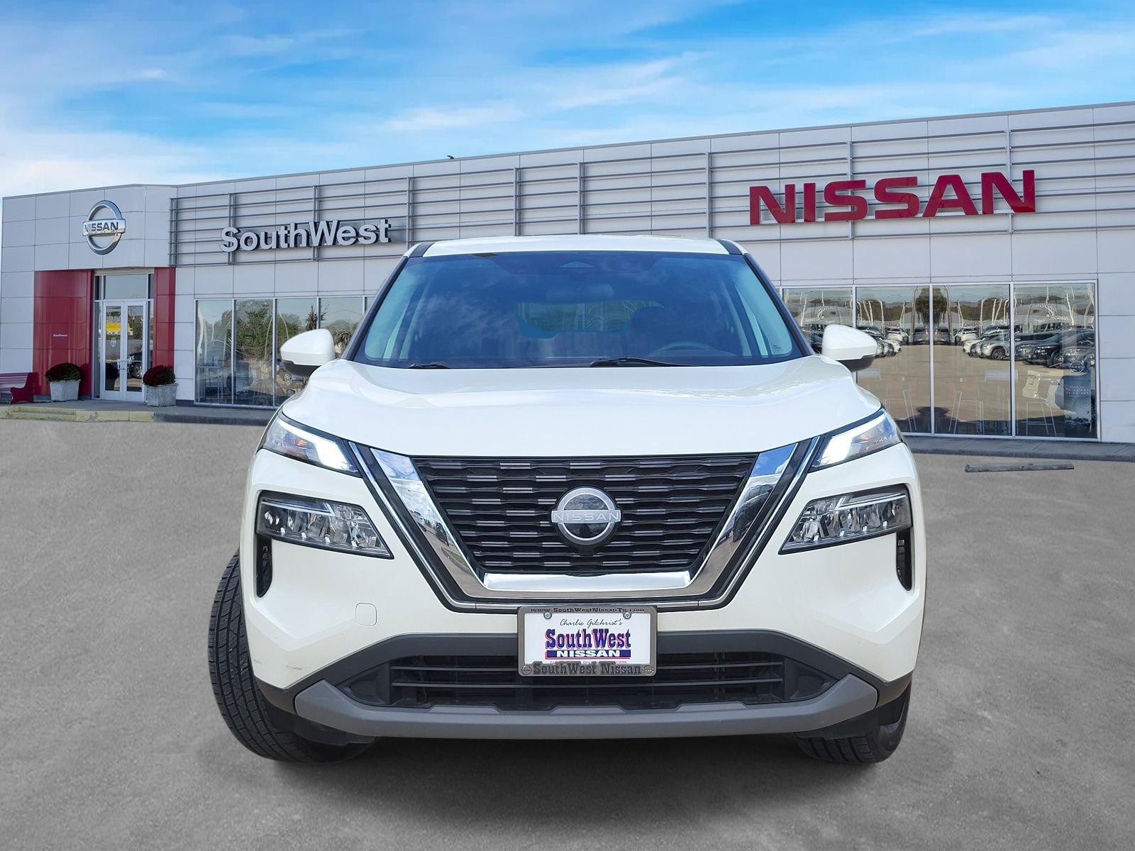 Used 2022 Nissan Rogue SV image 10