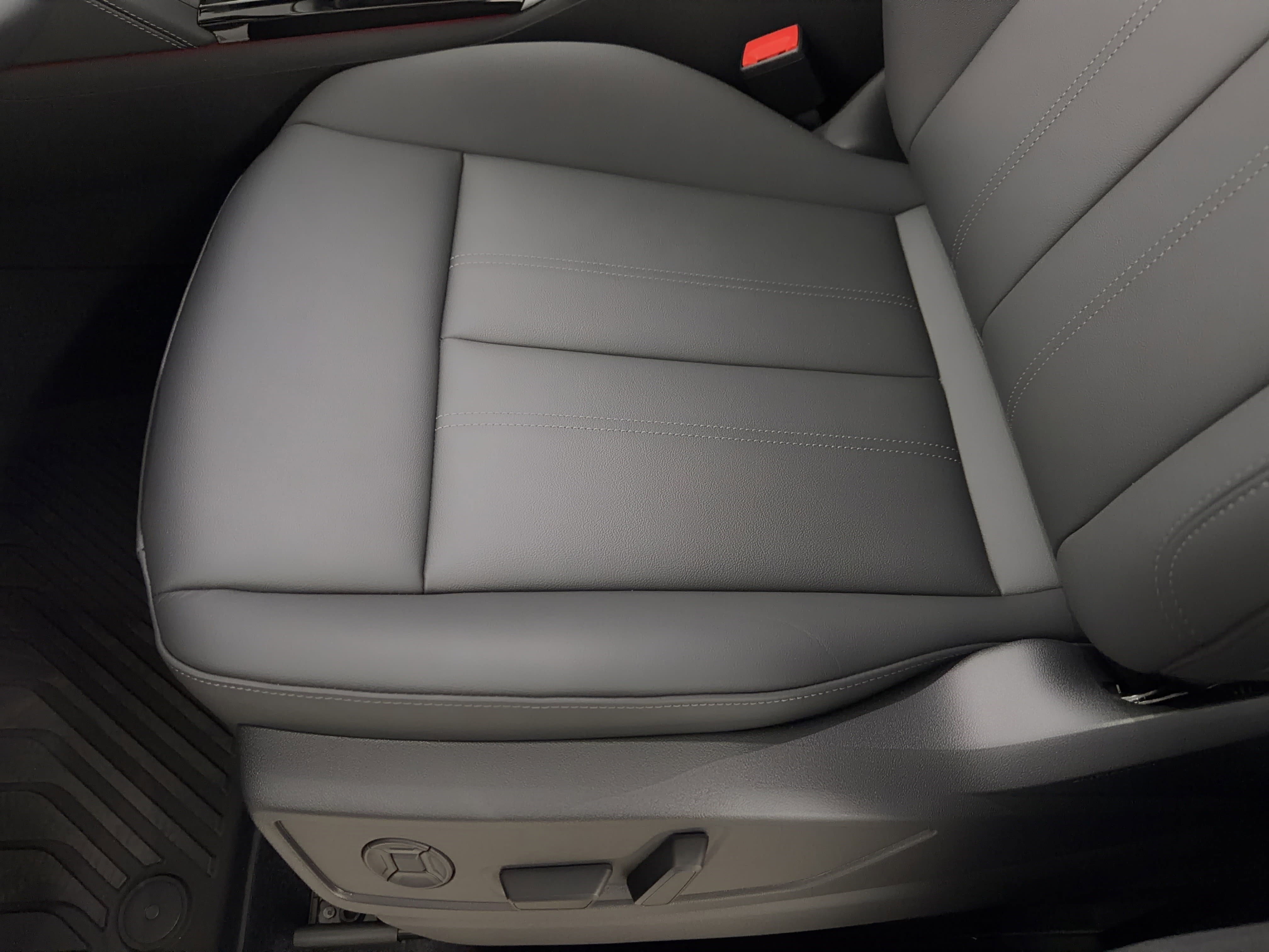 New 2026 Audi Q5 Premium Plus image 16