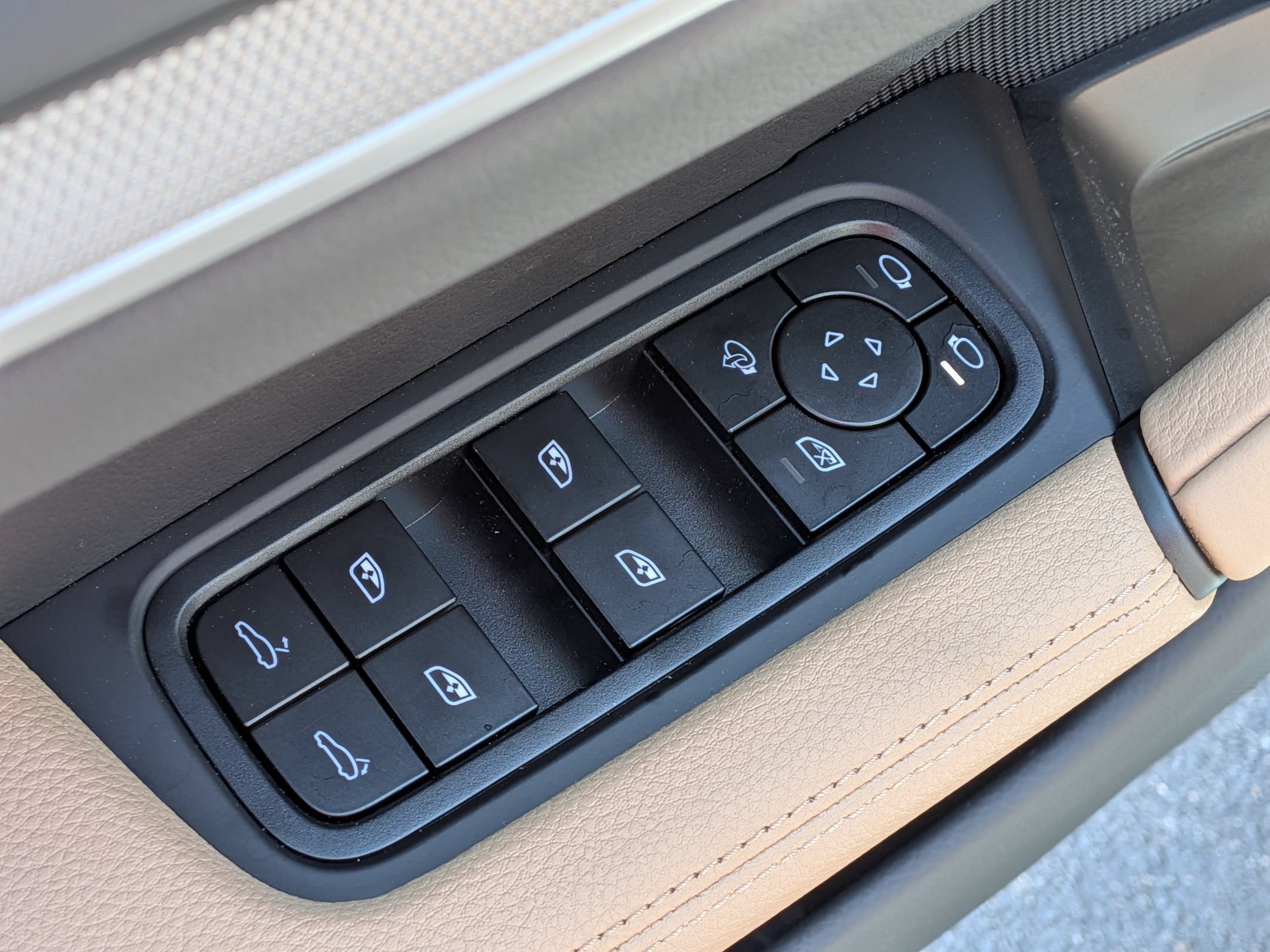 New 2026 Porsche Cayenne AWD/4WD image 25