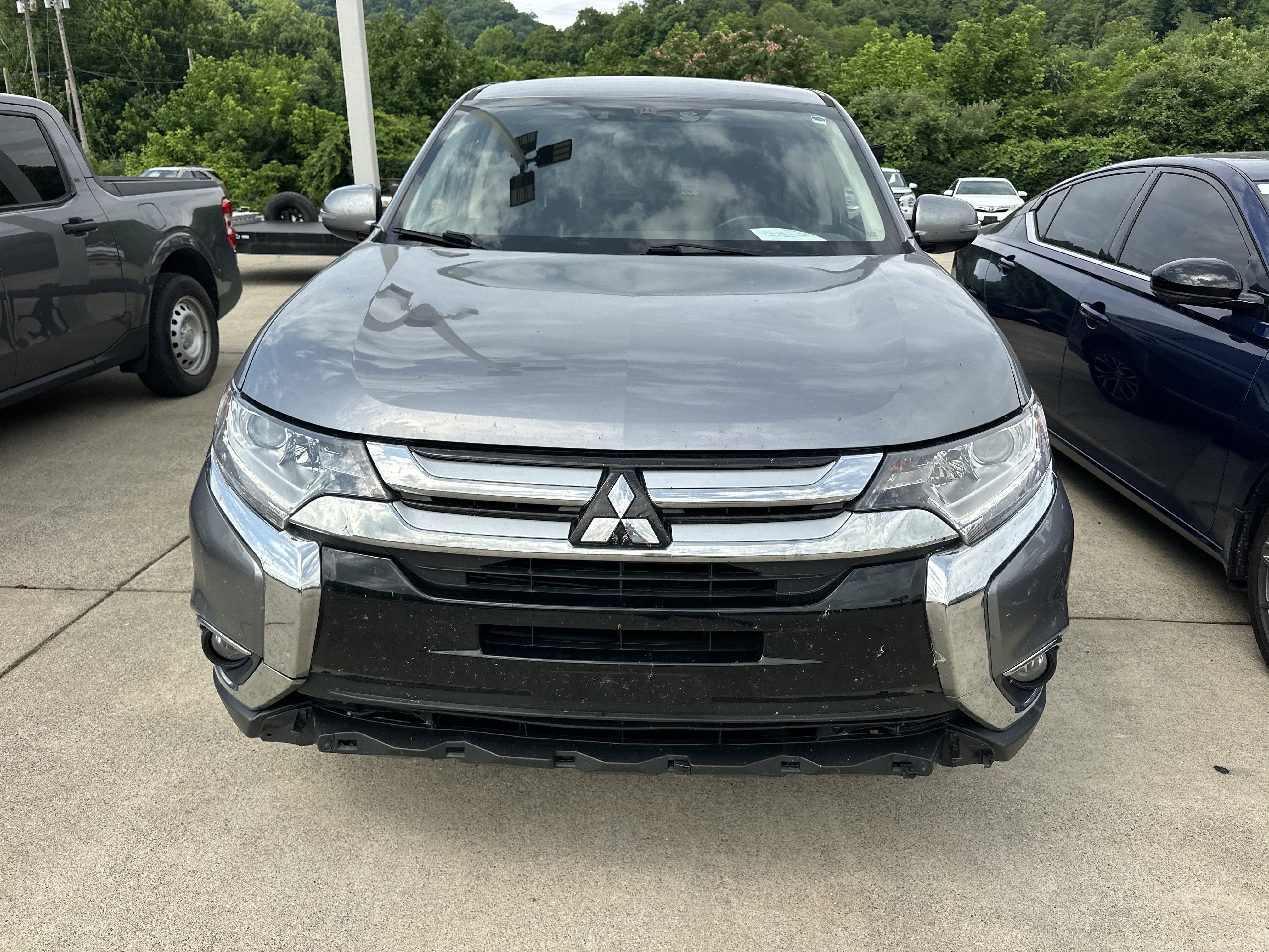 Used 2018 Mitsubishi Outlander SE AWD/4WD image 6