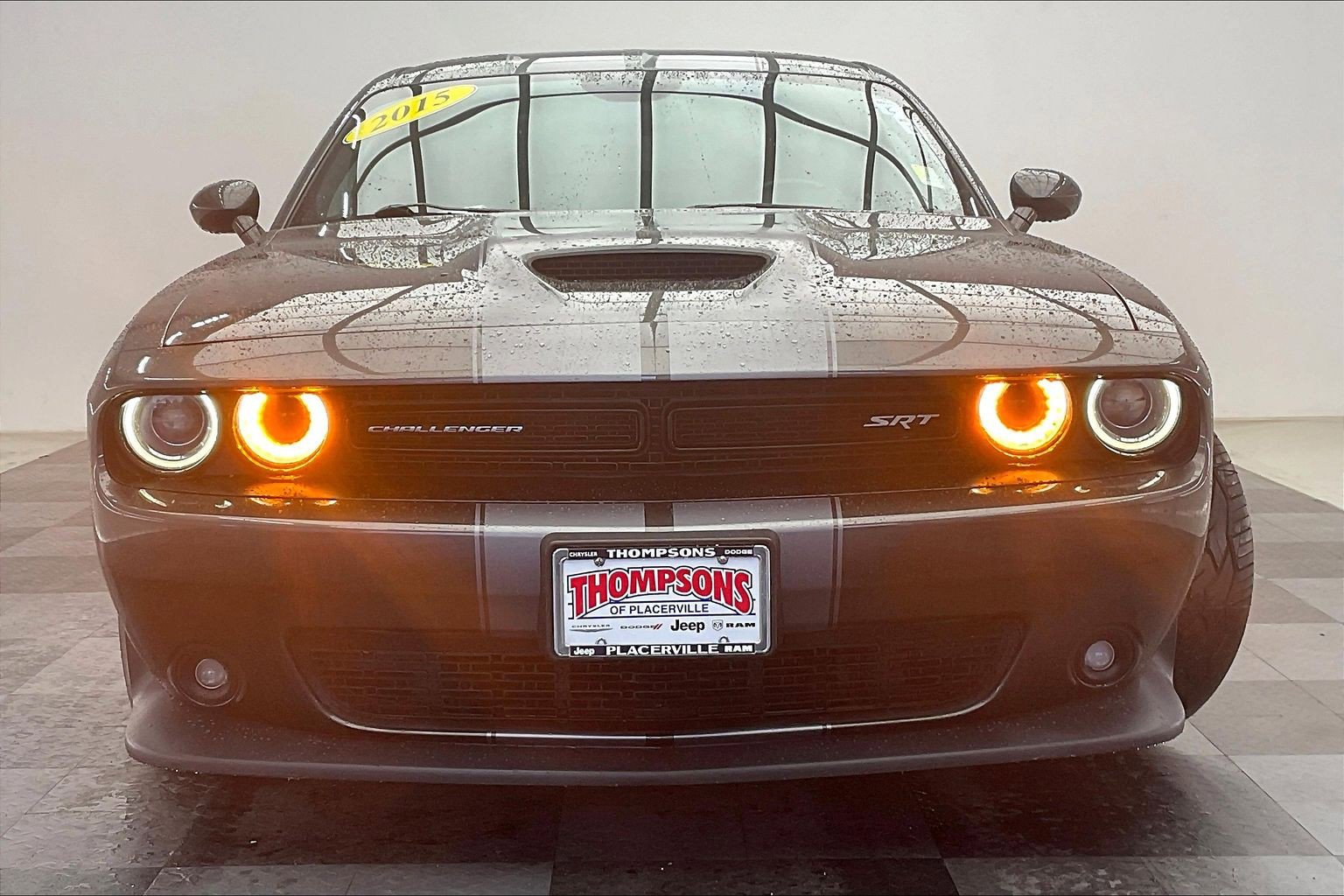Used 2015 Dodge Challenger SRT RWD image 2