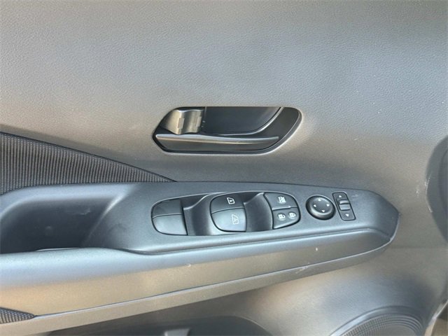 New 2025 Nissan Kicks Play S image 20