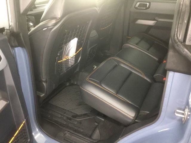 Used 2023 Ford Bronco Badlands w/ Sasquatch Package image 16