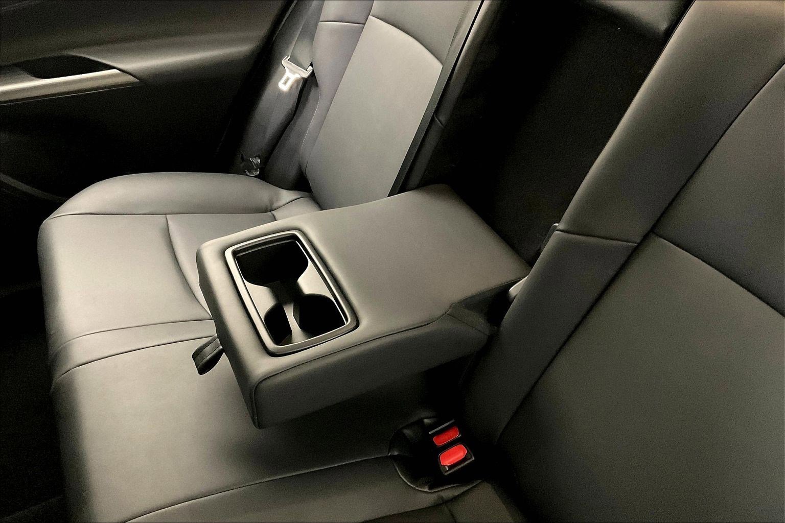 Used 2023 Toyota Venza Nightshade AWD/4WD image 35