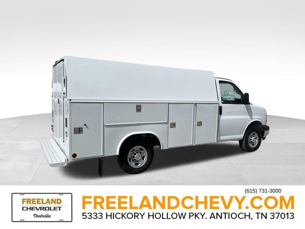 New 2025 Chevrolet Express 3500 w/ Power Convenience Package image 6