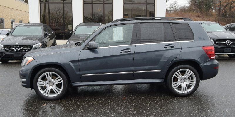 Used 2015 Mercedes-Benz GLK 350 4MATIC image 4