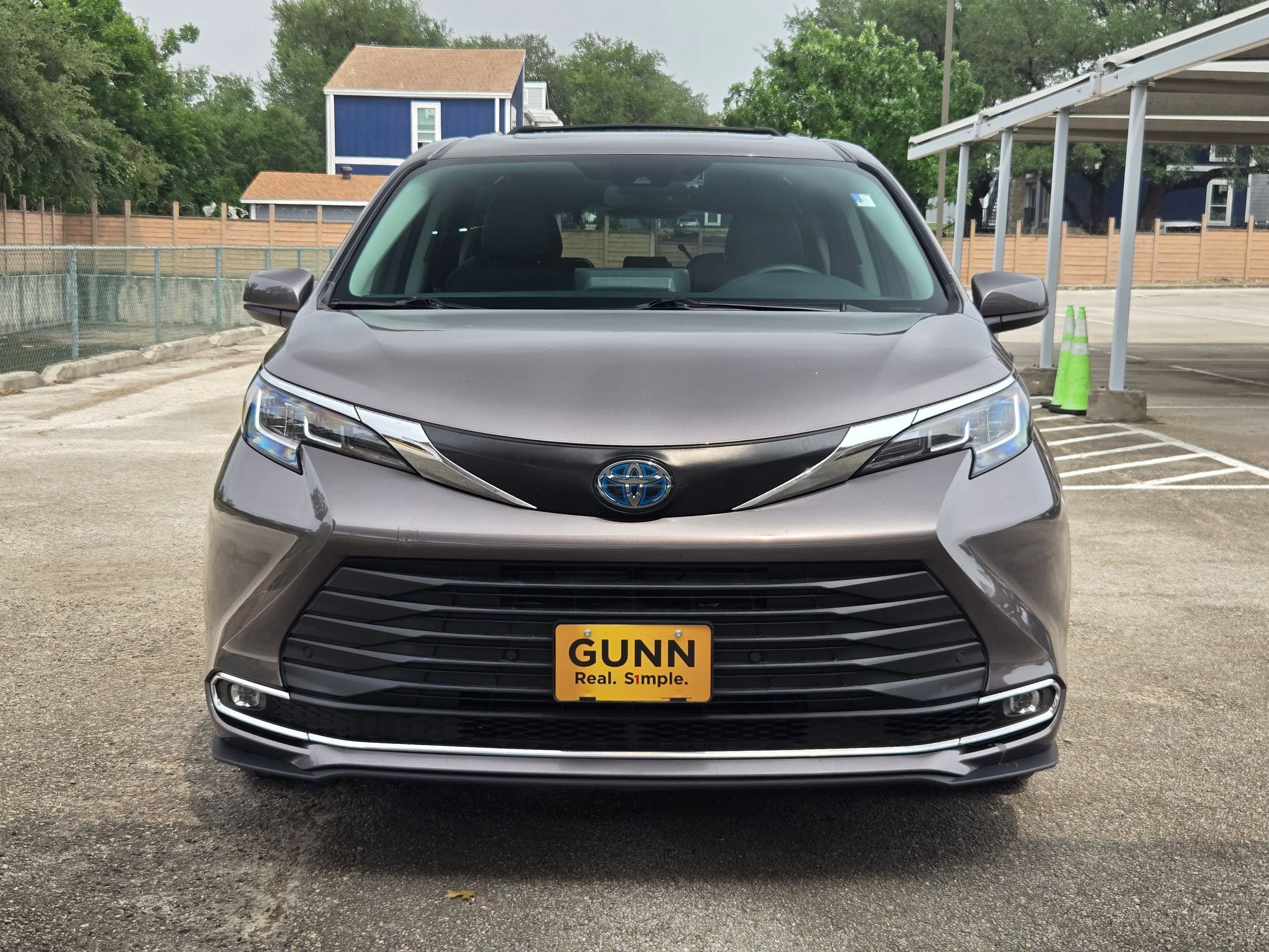 Used 2022 Toyota Sienna XLE FWD image 9