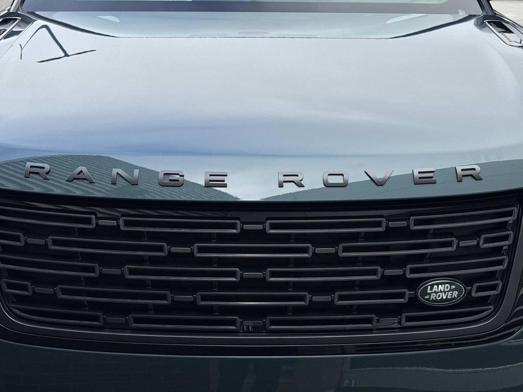 New 2026 Land Rover Range Rover Velar Dynamic SE image 10