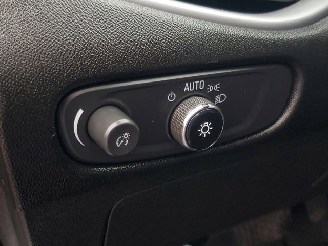 Used 2023 Chevrolet Malibu LT image 14