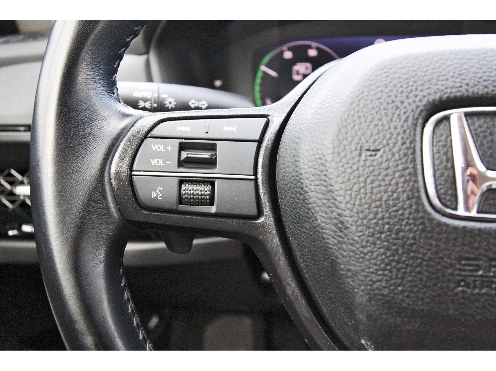 Used 2024 Honda Accord EX-L image 19