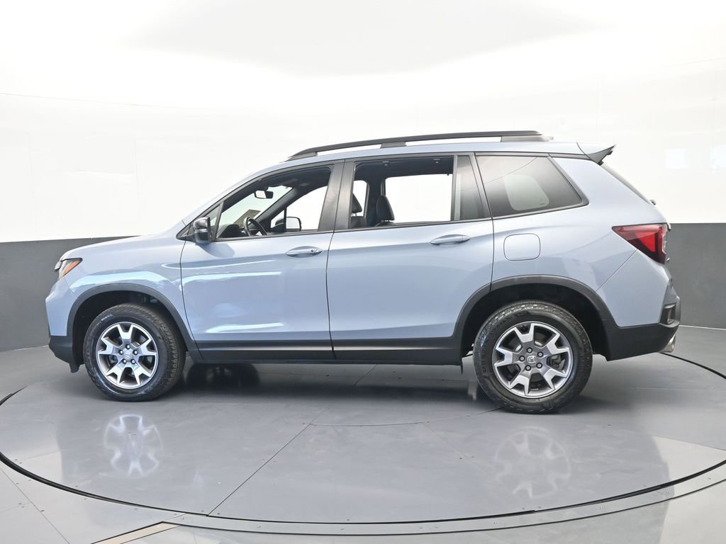 Used 2022 Honda Passport TrailSport image 3