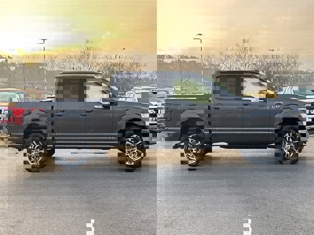 Used 2018 Ford F150 Lariat w/ Equipment Group 501A Mid image 2