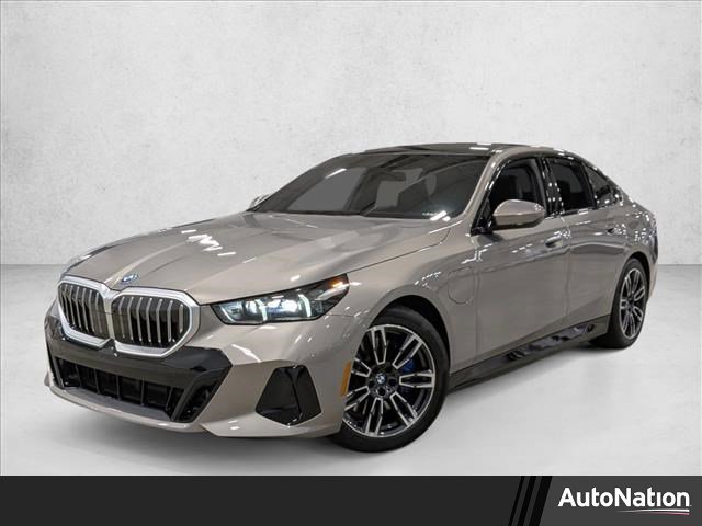 Used 2026 BMW 550e xDrive w/ Executive Package