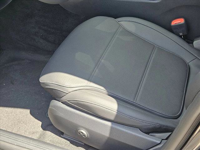 New 2026 Mercedes-Benz C 300 Sedan image 4