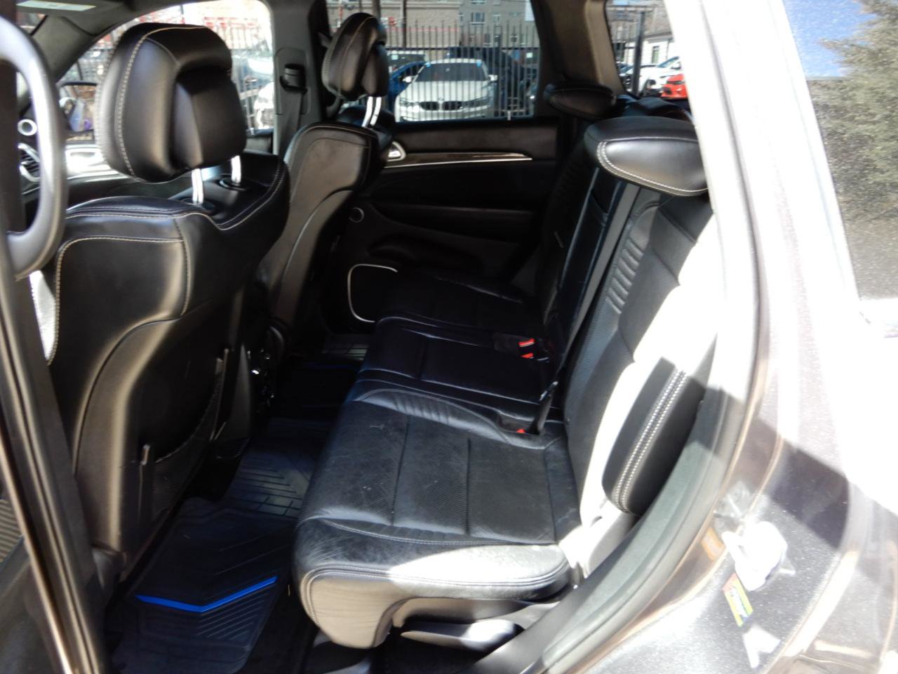 Used 2018 Jeep Grand Cherokee SRT AWD/4WD image 10