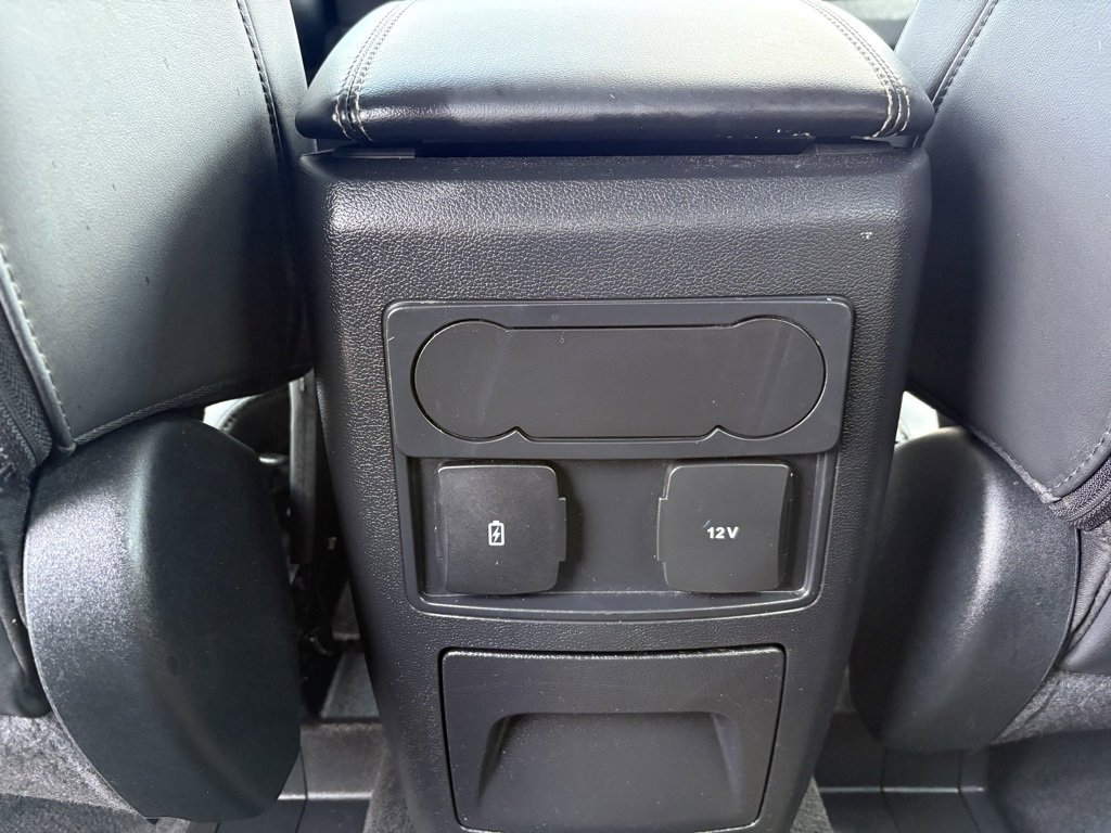 Used 2022 Ford Explorer XLT w/ Equipment Group 202A image 56