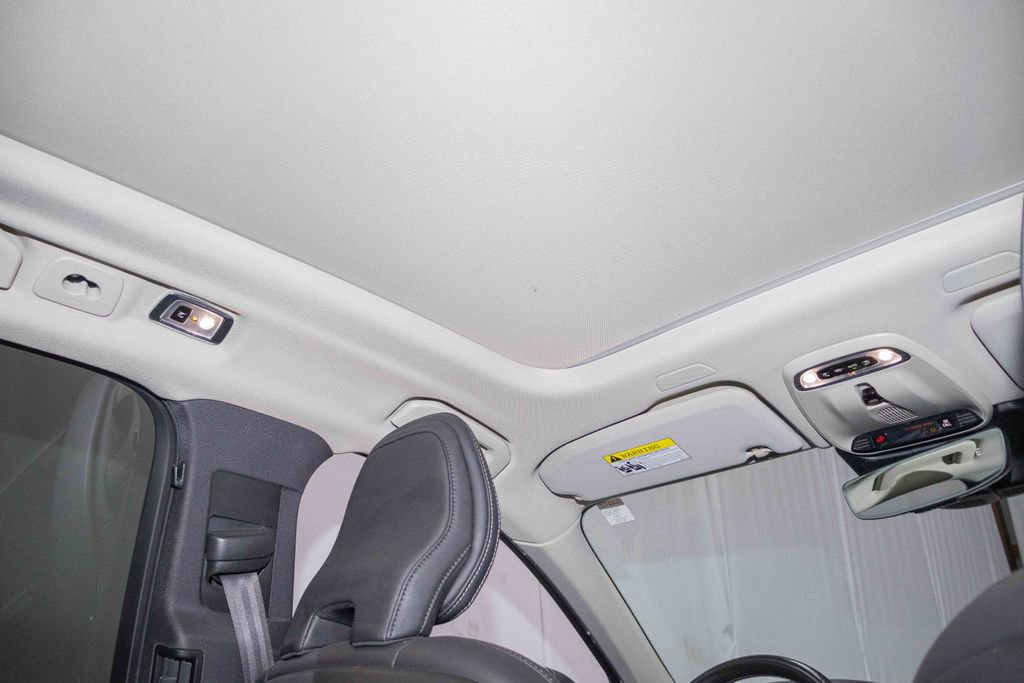 Used 2021 Volvo XC60 T5 Inscription w/ Protection Package Premier image 17