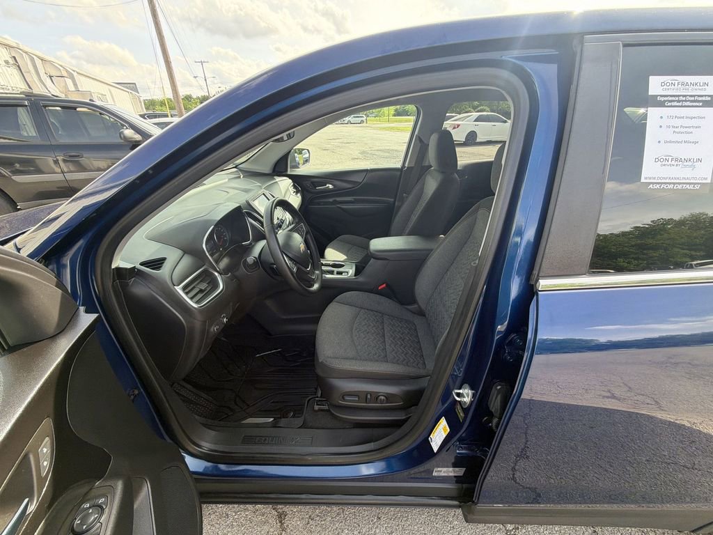 Used 2023 Chevrolet Equinox LT FWD image 11