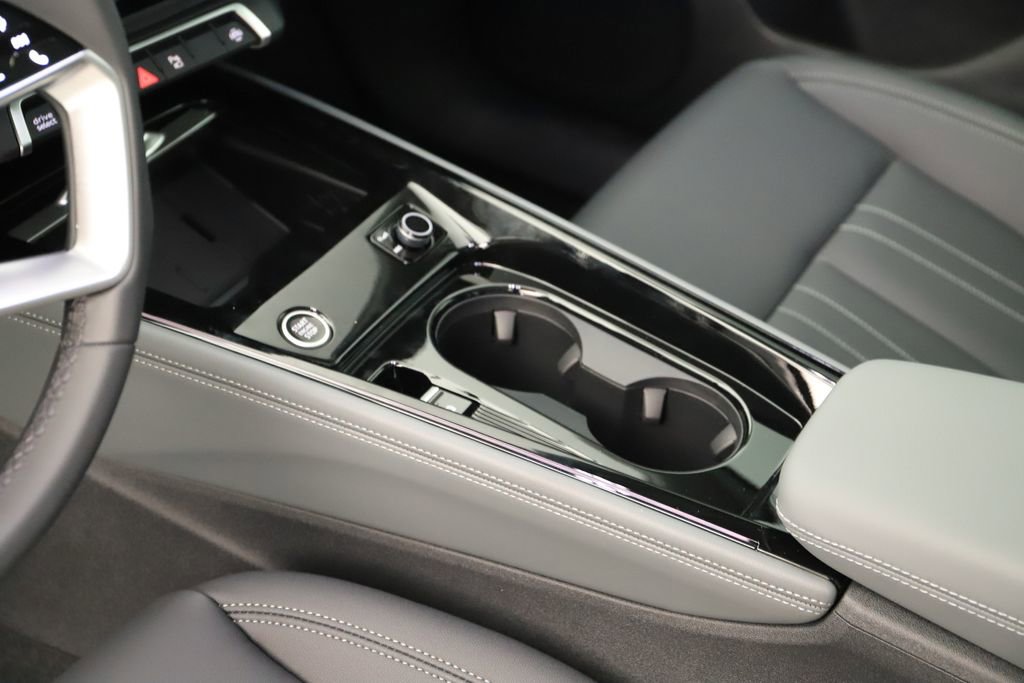 New 2026 Audi Q3 quattro 2.0T AWD/4WD image 17