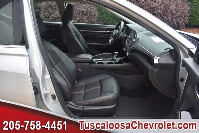 Used 2024 Nissan Altima 2.5 SR FWD image 21