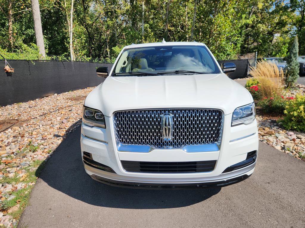 Used 2022 Lincoln Navigator Reserve image 8