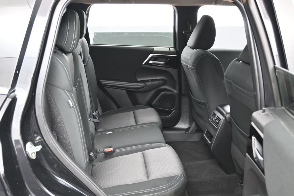 Used 2024 Mitsubishi Outlander ES AWD/4WD image 31