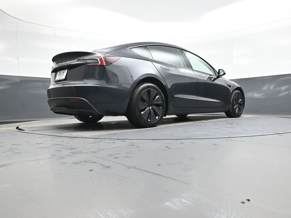 Used 2025 Tesla Model 3 Long Range image 32