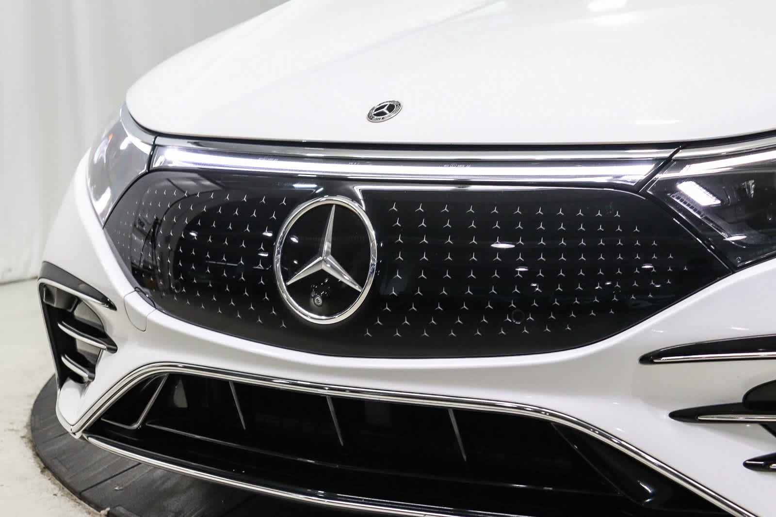 Certified 2023 Mercedes-Benz EQS 450+ 4MATIC Sedan image 8