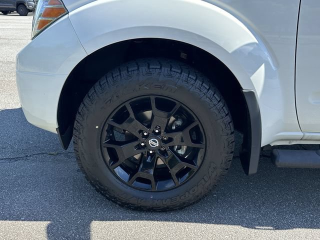 Used 2020 Nissan Frontier SV w/ Midnight Edition Floor Mats AWD/4WD image 13