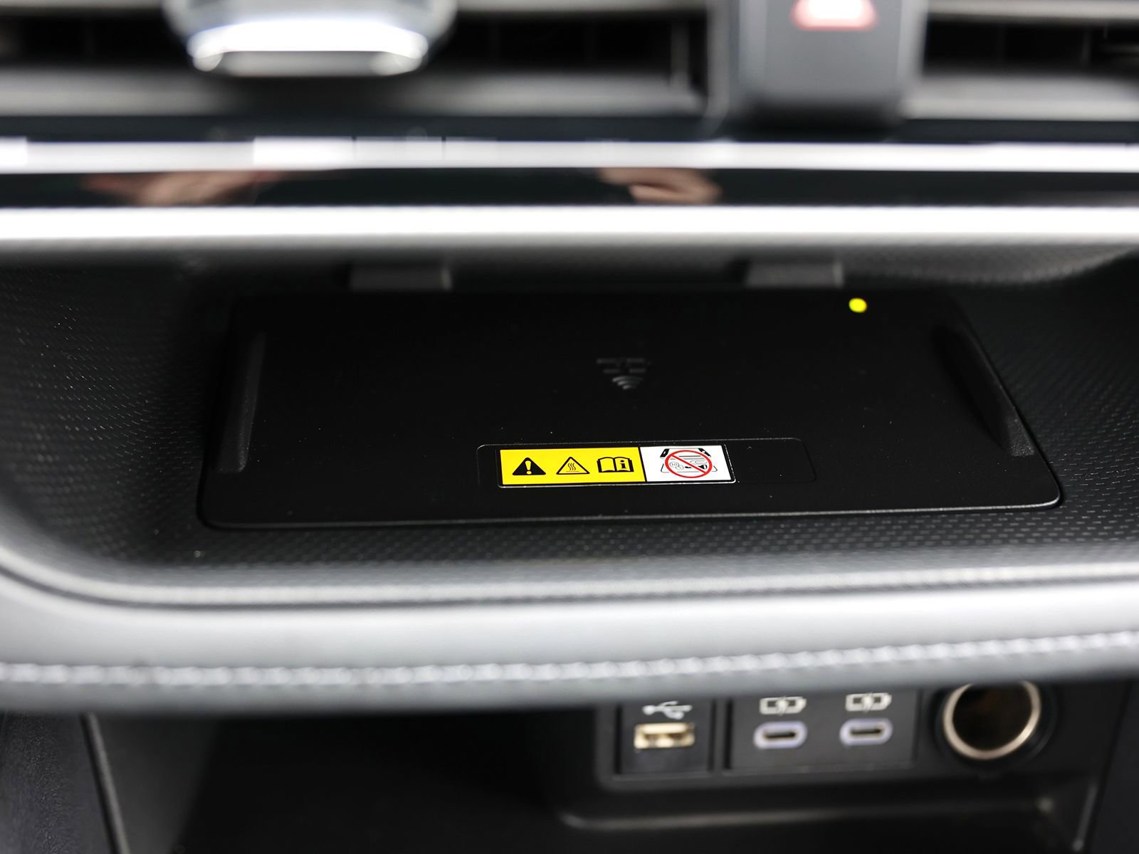 Used 2023 Toyota Highlander Platinum AWD/4WD image 31