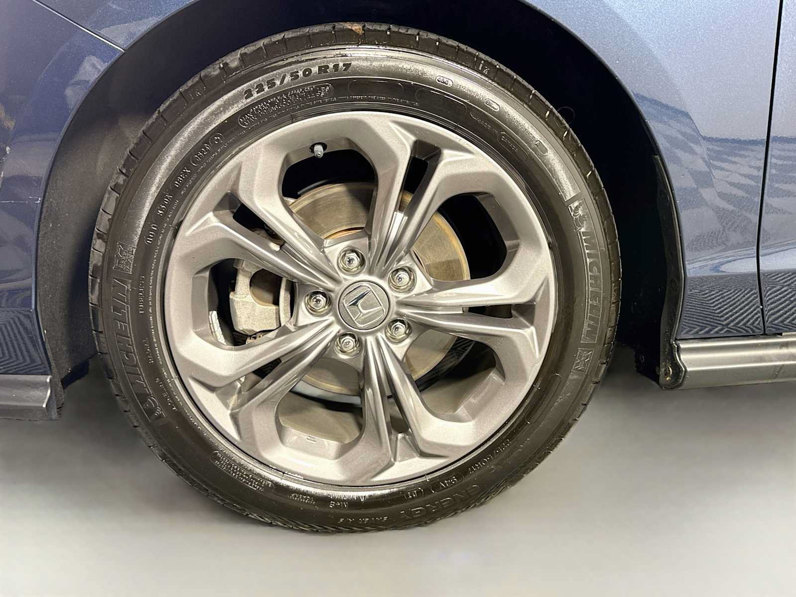 Certified 2024 Honda Accord EX image 31