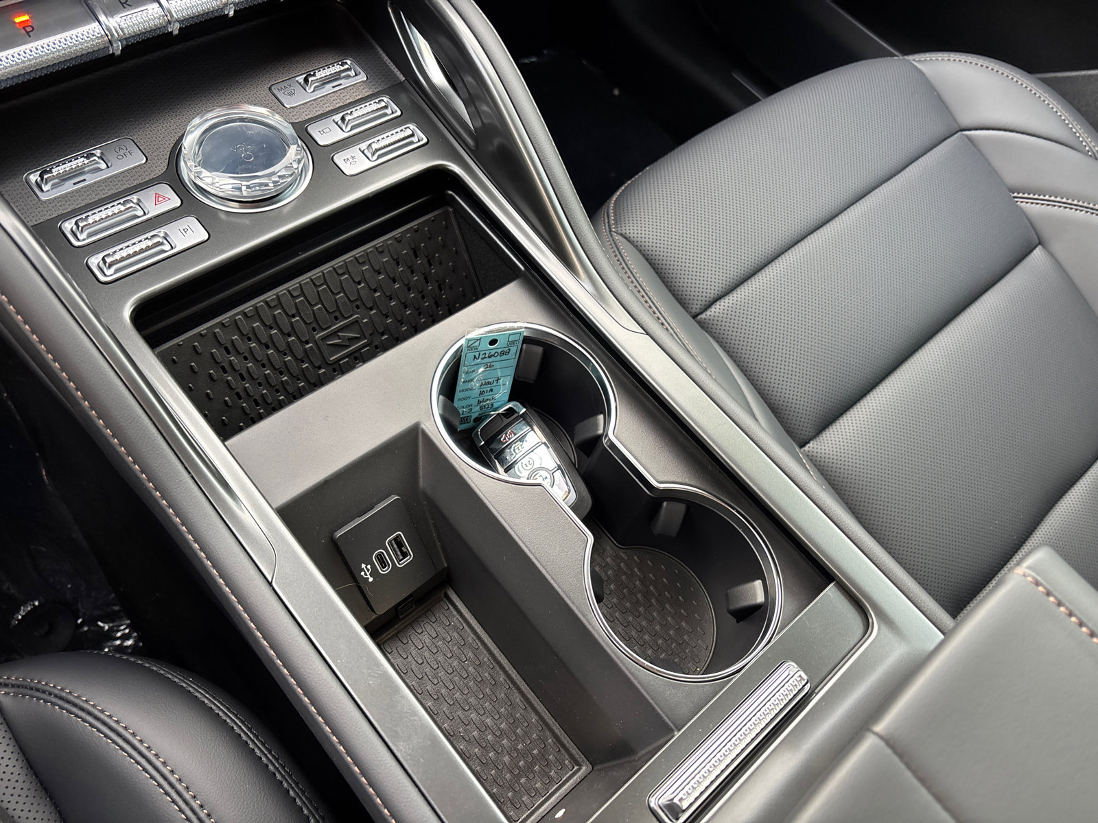 New 2026 Lincoln Nautilus Premier image 25