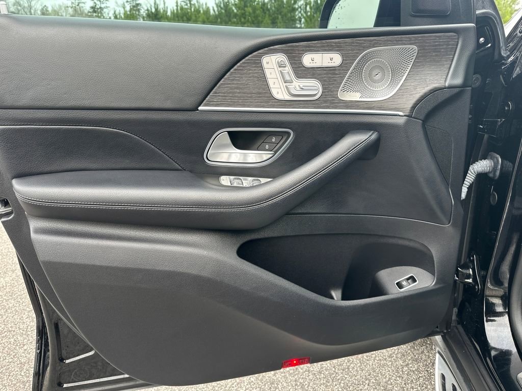 Used 2022 Mercedes-Benz GLE 450 4MATIC w/ AMG Line Exterior image 28