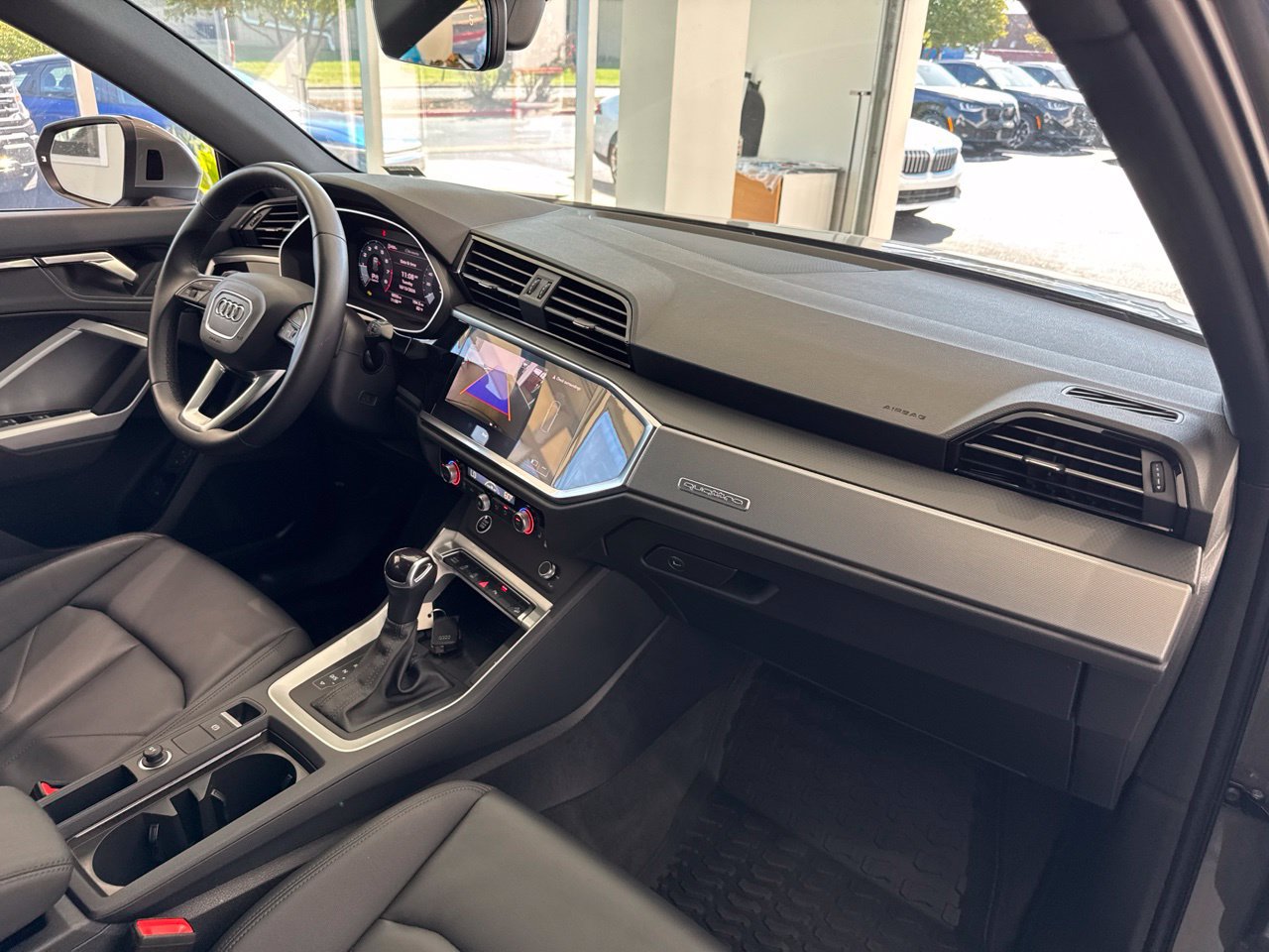 Certified 2025 Audi Q3 2.0T Premium w/ Convenience Package AWD/4WD image 54