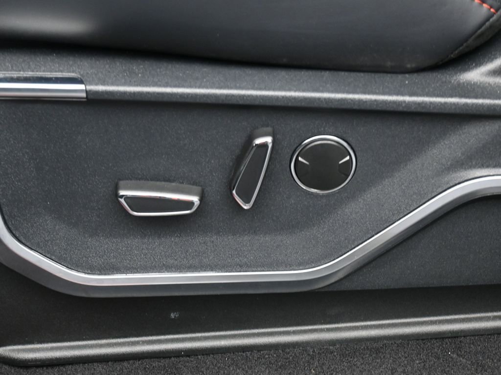 Used 2025 Ford F150 Raptor image 12