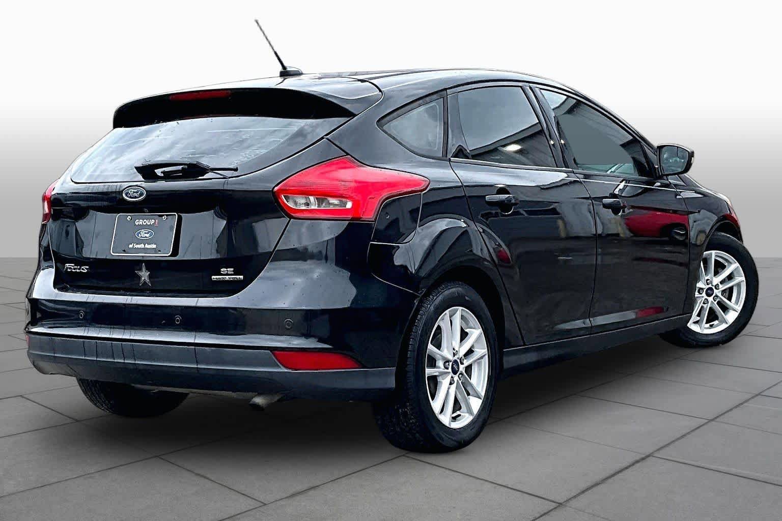 Used 2015 Ford Focus SE FWD image 13