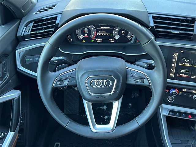 Certified 2025 Audi Q3 2.0T Premium w/ Convenience Package image 18
