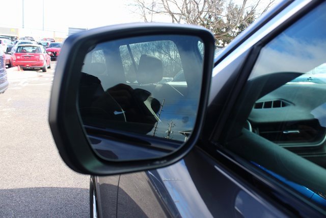 Used 2024 Jeep Grand Cherokee Laredo image 8