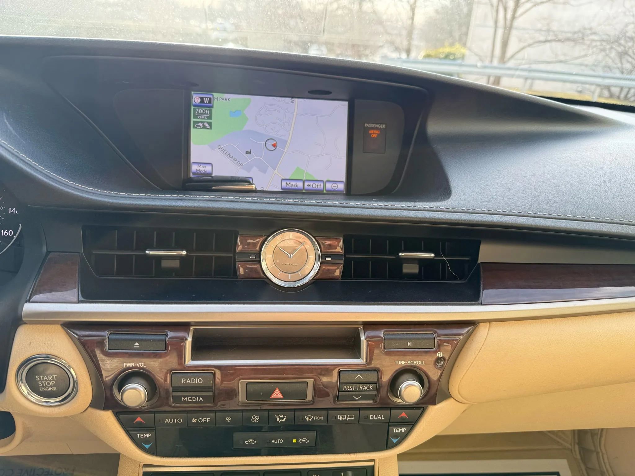 Used 2013 Lexus ES 350 w/ Luxury Pkg image 24