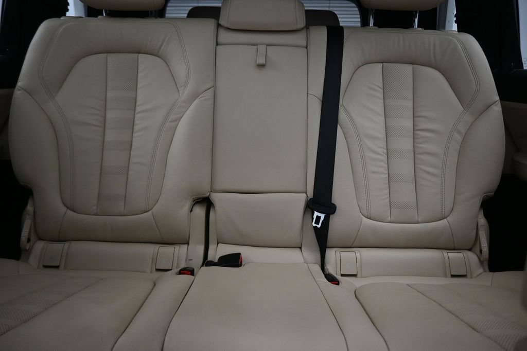 Used 2022 BMW X7 xDrive40i w/ Executive Package AWD/4WD image 29