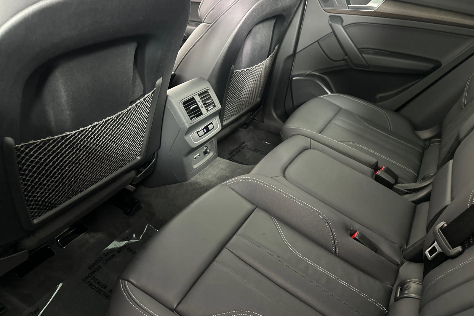 Used 2023 Audi Q5 e Premium w/ Convenience Package image 11