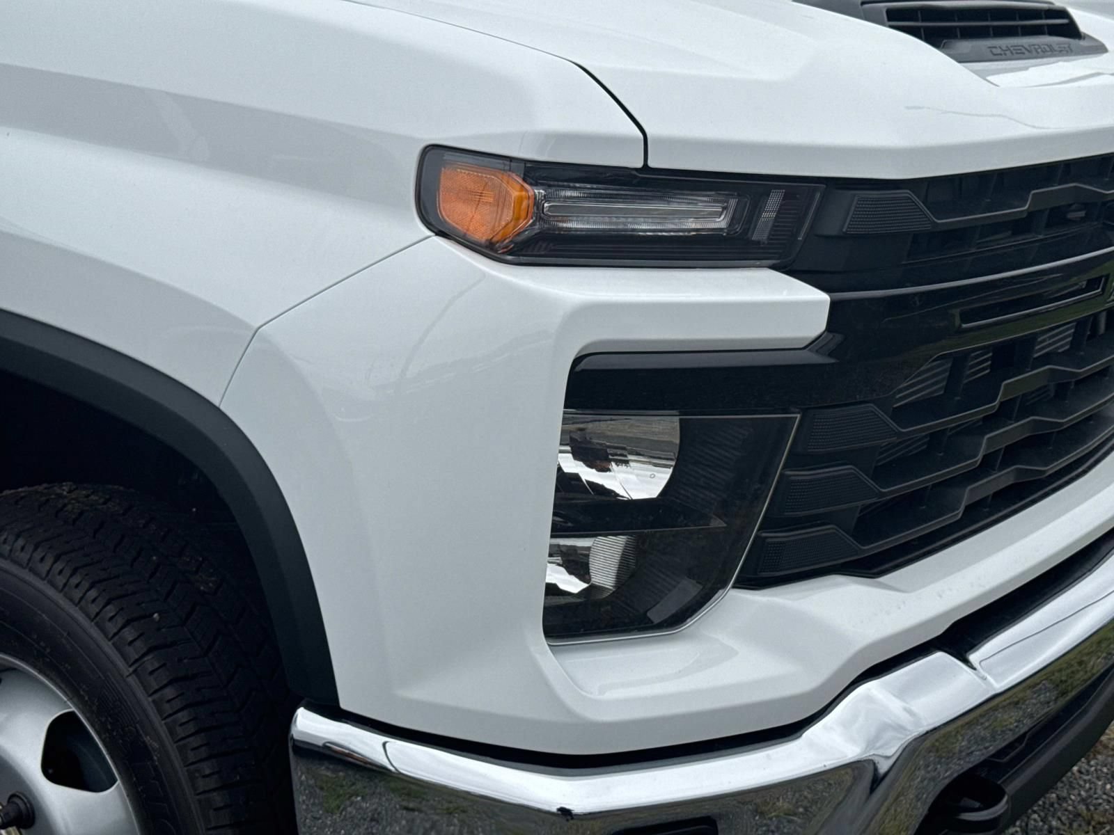New 2025 Chevrolet Silverado 3500 W/T w/ WT Convenience Package AWD/4WD image 9