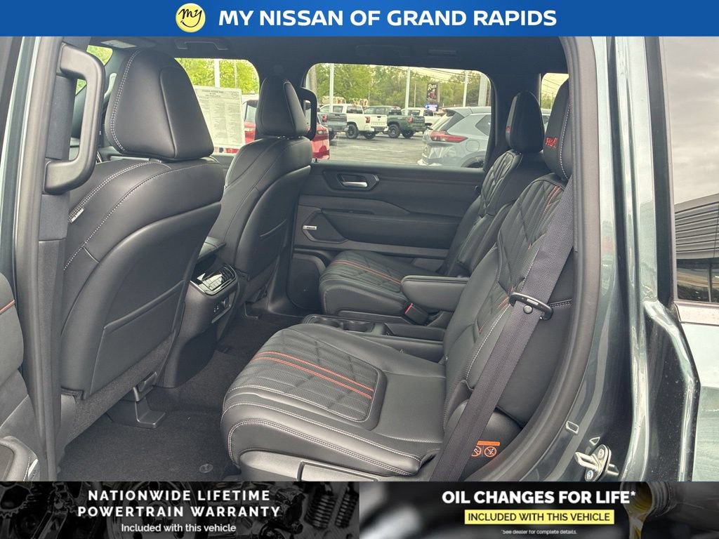 New 2026 Nissan Armada PRO-4X w/ Captain's Chari Seat Package AWD/4WD image 29