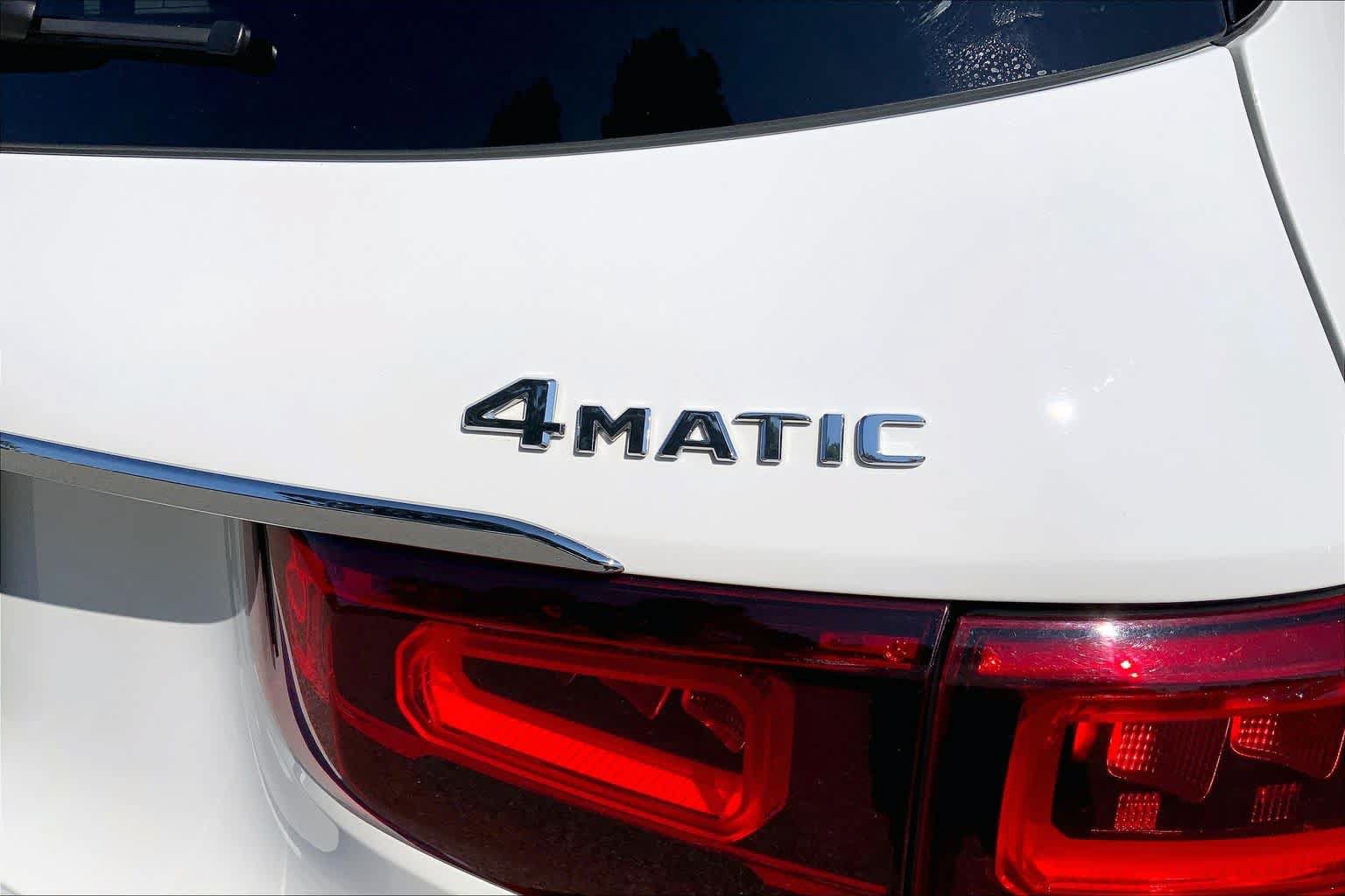 Certified 2022 Mercedes-Benz GLB 250 4MATIC image 31