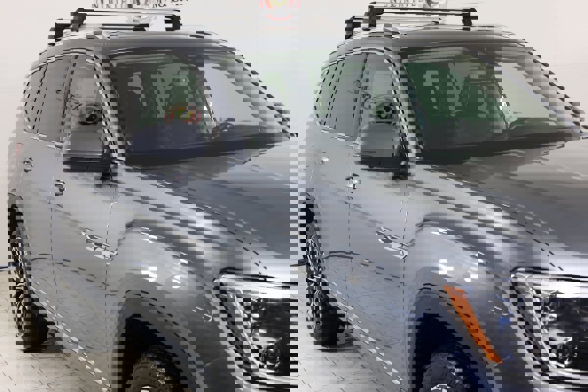 Used 2024 Volkswagen Atlas SEL Premium R-Line image 37