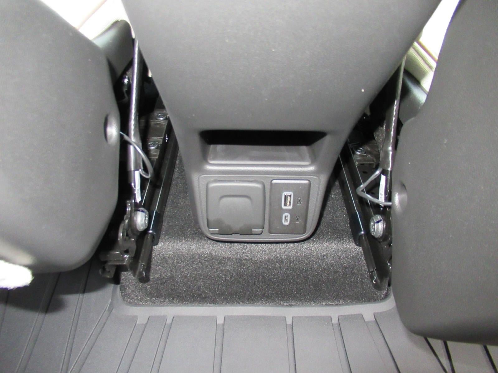 New 2026 Buick Encore GX Avenir w/ Avenir Technology Package FWD image 37