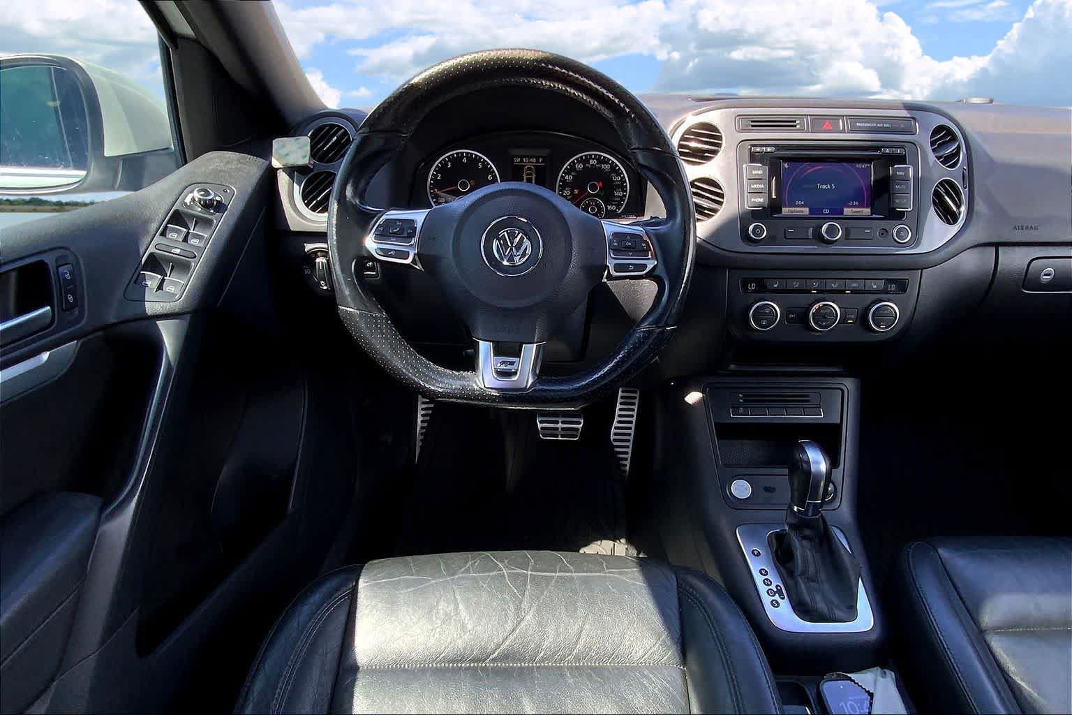 Used 2015 Volkswagen Tiguan R-Line FWD image 13