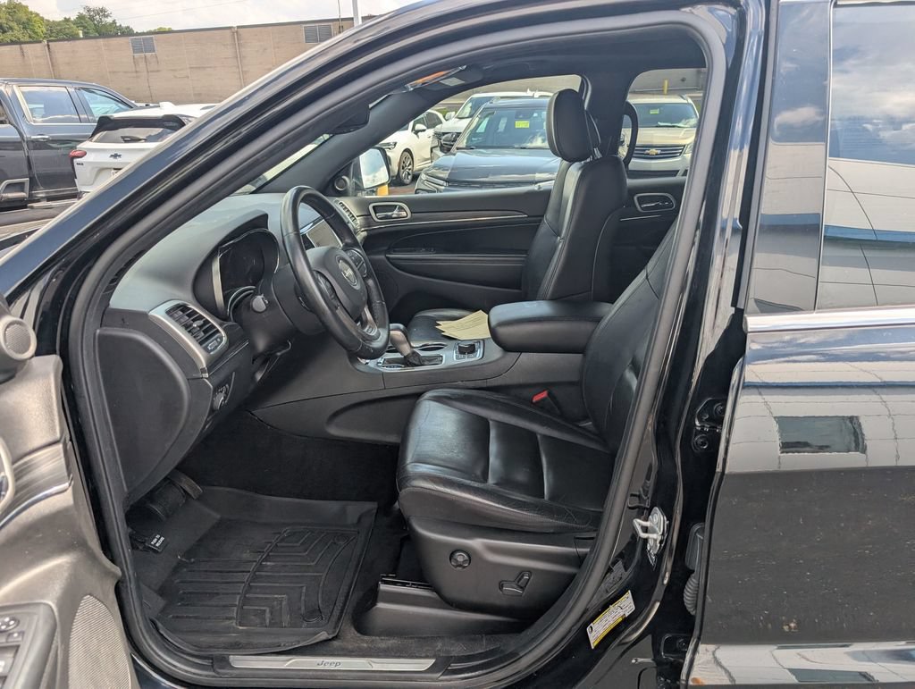 Used 2022 Jeep Grand Cherokee Limited AWD/4WD image 12