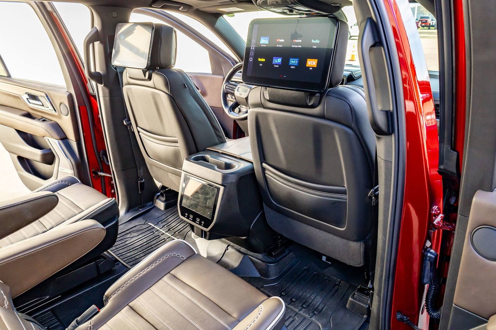 Used 2025 GMC Yukon Denali Ultimate image 31