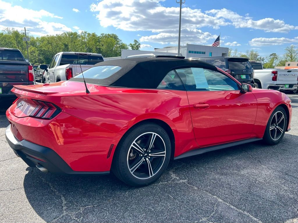 Used 2024 Ford Mustang Premium image 3